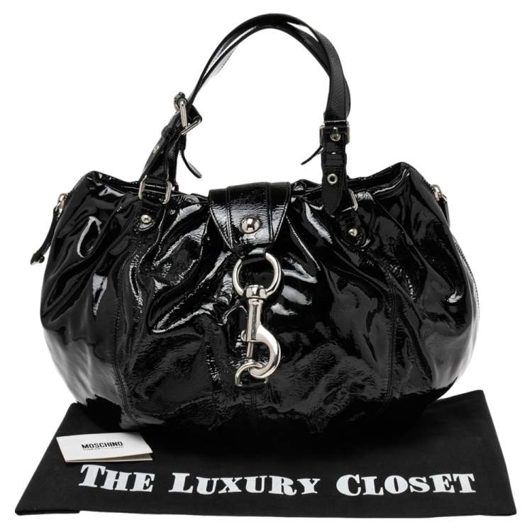 Pre Owned Moschino Black Pleated Patent Leather Flap Hobo