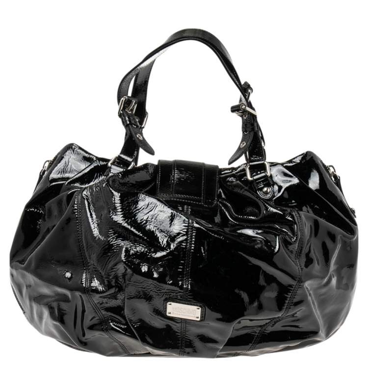 Pre Owned Moschino Black Pleated Patent Leather Flap Hobo