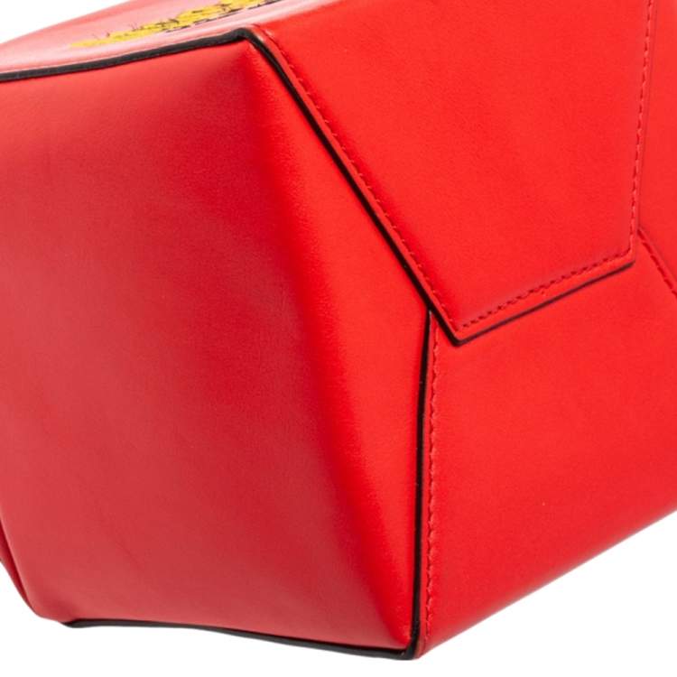 مملوكة مسبقًا Moschino Red/Yellow Leather McDonald's Happy Meal Shoulder Bag