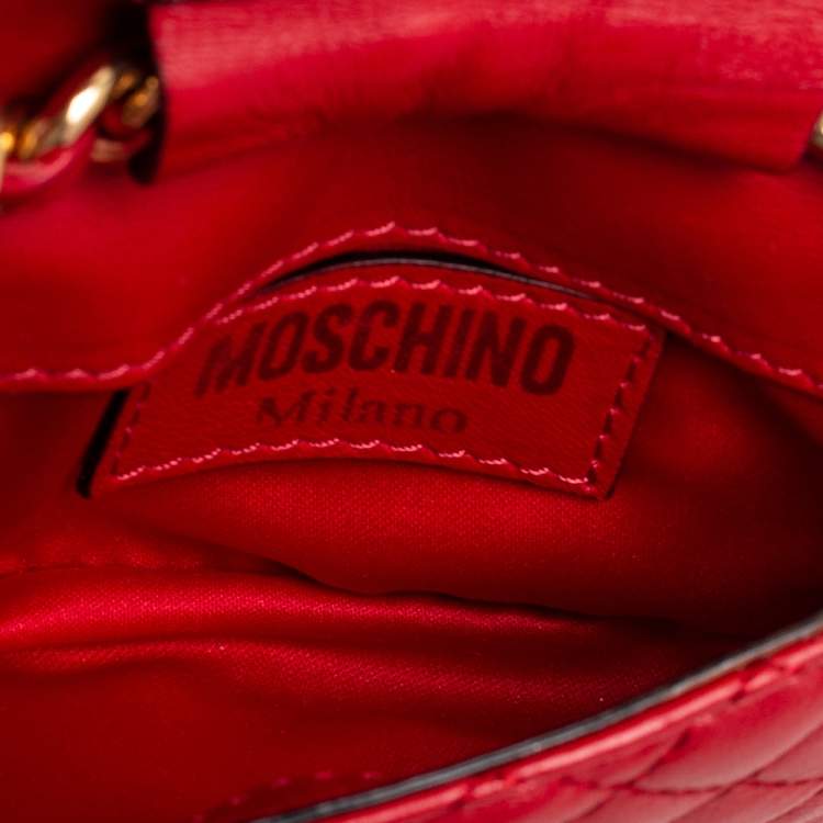 مملوكة مسبقًا Moschino Red Quilted Leather Logo Turnlock Chain Pochette 