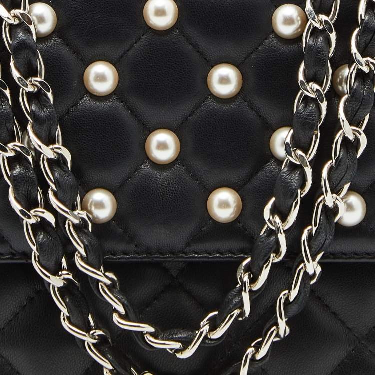Pre Owned Moschino Black Quilted Leather Faux Pearl Embellished Flap Shoulder Bag