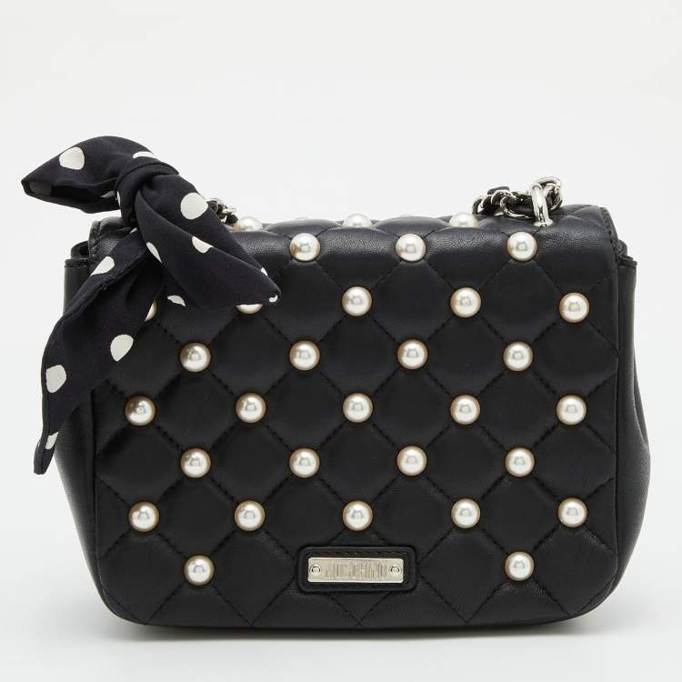 Pre Owned Moschino Black Quilted Leather Faux Pearl Embellished Flap Shoulder Bag