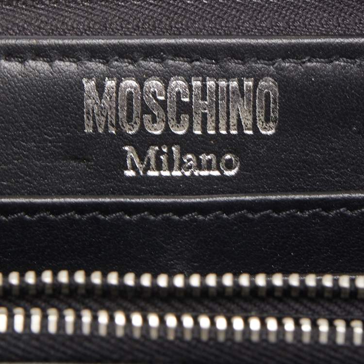 Pre Owned Moschino Black/White Printed Coated Canvas and Leather Zip Around Wristlet Wallet