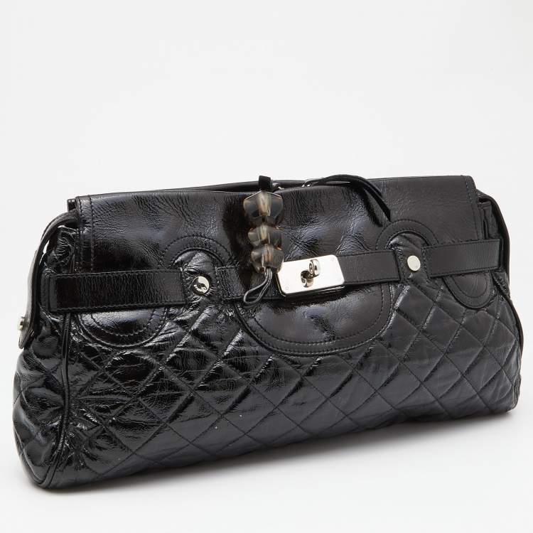 مملوكة مسبقًا Moschino Black Quilted Patent Leather Oversize Clutch