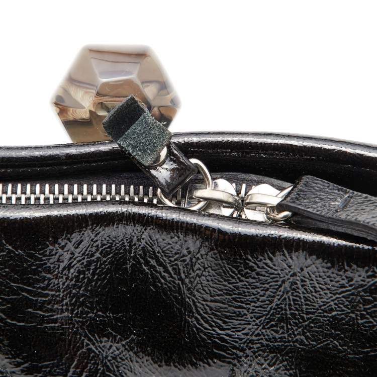 مملوكة مسبقًا Moschino Black Quilted Patent Leather Oversize Clutch