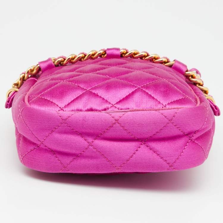 Pre Owned Moschino Pink Quilted Satin Chain Detail Crossbody Bag 