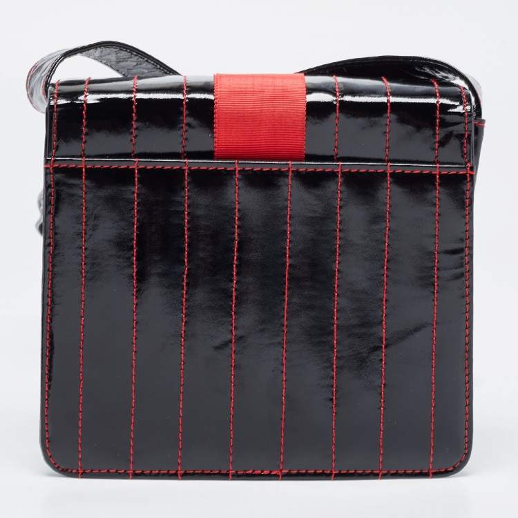 Pre Owned Moschino Black Quilted Patent Leather Bow Crossbody Bag
