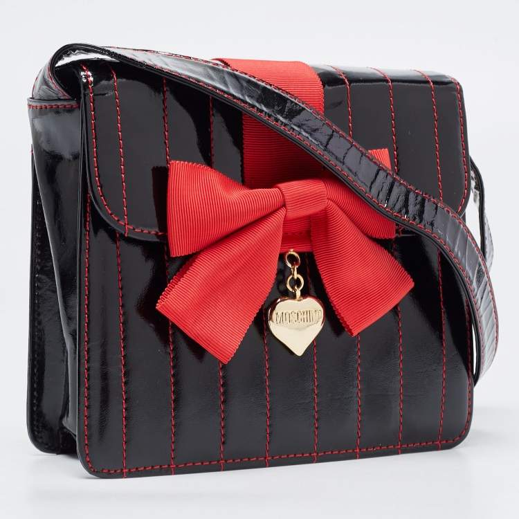 Pre Owned Moschino Black Quilted Patent Leather Bow Crossbody Bag