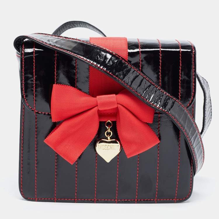 Pre Owned Moschino Black Quilted Patent Leather Bow Crossbody Bag