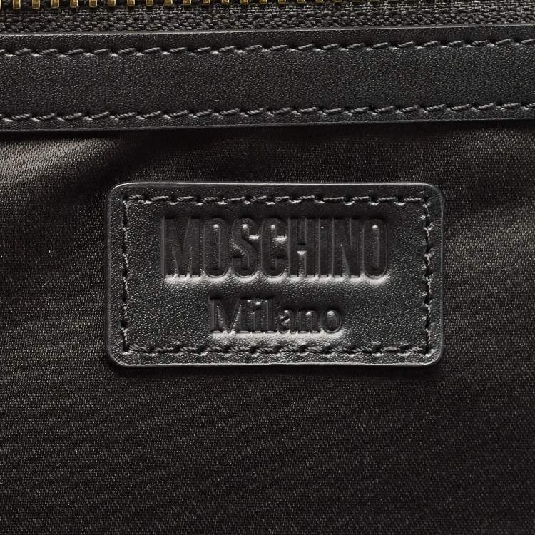 مملوكة مسبقًا Moschino Black Quilted Nylon and Leather Classic Logo Carry On Rolling Luggage 