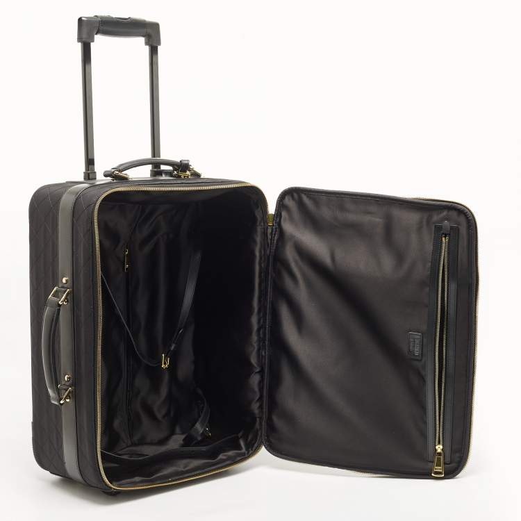 مملوكة مسبقًا Moschino Black Quilted Nylon and Leather Classic Logo Carry On Rolling Luggage 