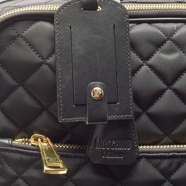 مملوكة مسبقًا Moschino Black Quilted Nylon and Leather Classic Logo Carry On Rolling Luggage 