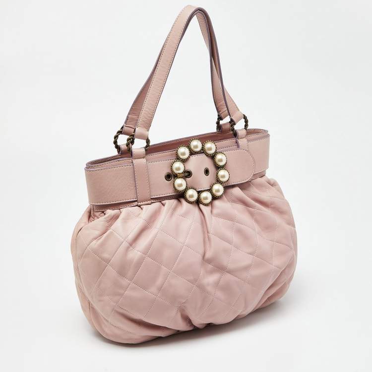 مملوكة مسبقًا Moschino Pink Quilted Leather Pearl Embellished Satchel