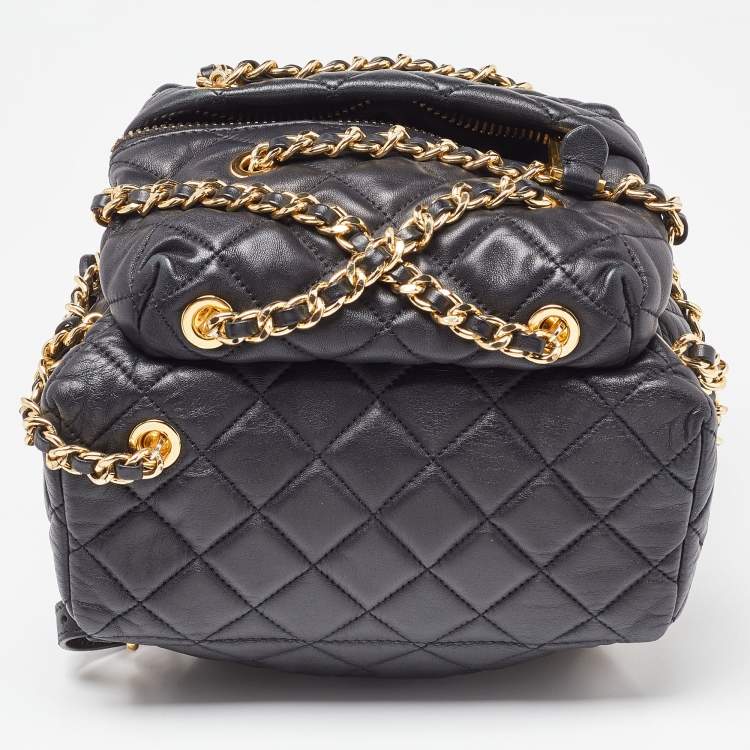 Pre Owned Moschino Black Quilted Faux Leather Chain Link Backpack