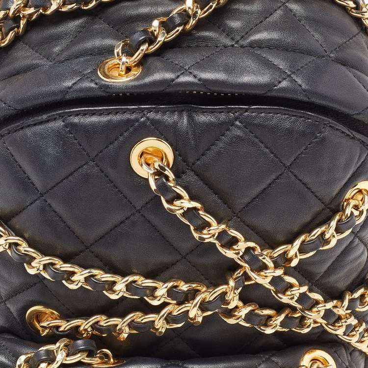 Pre Owned Moschino Black Quilted Faux Leather Chain Link Backpack