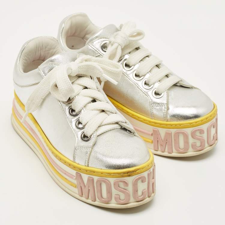 مملوكة مسبقًا Moschino Size 37 Silver Leather Platform Lace Up Sneakers