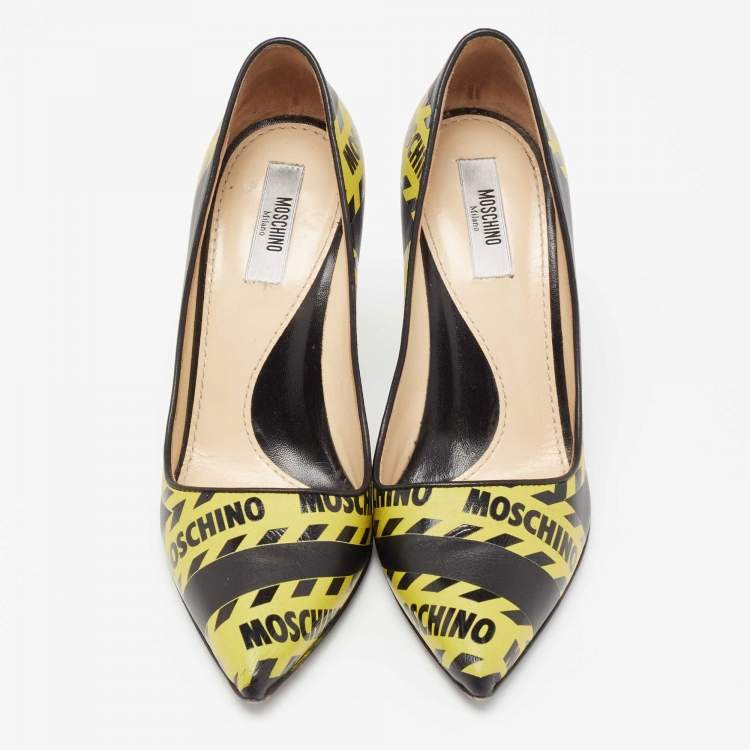 Pre Owned Moschino Black/Yellow Leather Caution Print Pumps Size 36