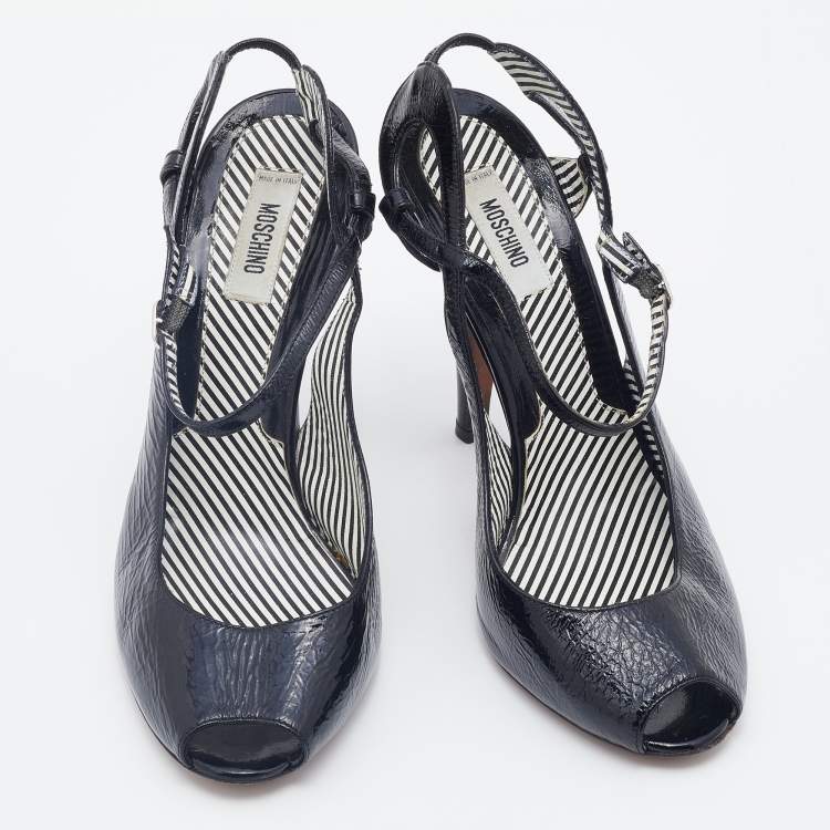 مملوكة مسبقًا Moschino Black Patent Leather Peep Toe Strappy Sandals Size 40