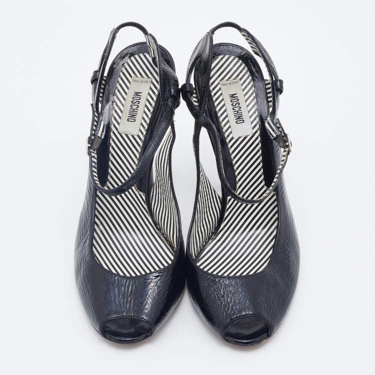 مملوكة مسبقًا Moschino Black Patent Leather Peep Toe Strappy Sandals Size 40