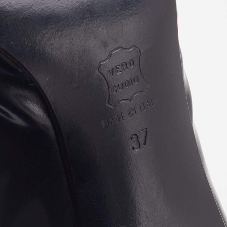 Pre Owned Moschino Black Leather Heart Square Toe Block Heel Pumps Size 37