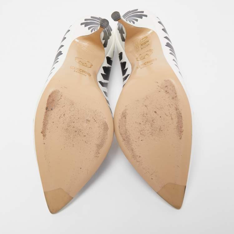 Pre Owned Moschino White/Black Brush Stroke Print Leather Pointed Toe Pumps Size 39