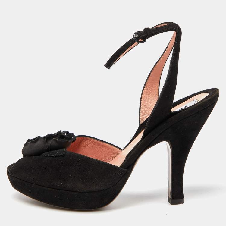 مملوكة مسبقًا Moschino Black Suede Flower Applique Ankle Strap Sandals Size 38