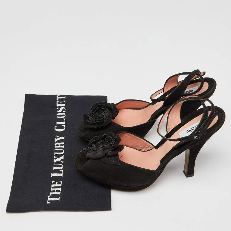مملوكة مسبقًا Moschino Black Suede Flower Applique Ankle Strap Sandals Size 38