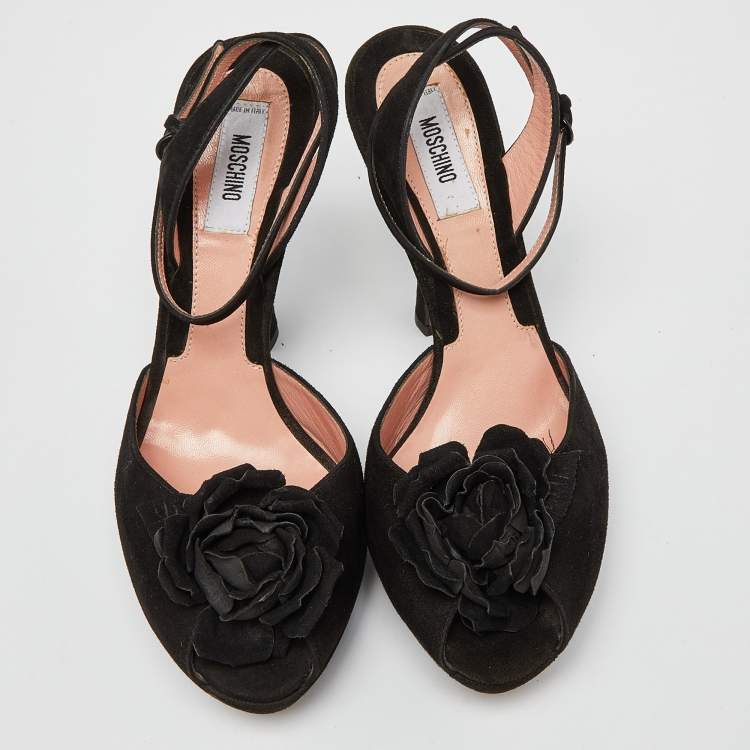 مملوكة مسبقًا Moschino Black Suede Flower Applique Ankle Strap Sandals Size 38