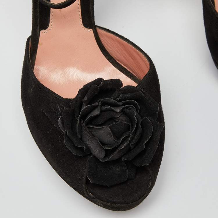مملوكة مسبقًا Moschino Black Suede Flower Applique Ankle Strap Sandals Size 38