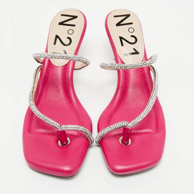 Pre Owned Nº21 Fuchsia Leather Crystal Embellished Thong Sandals Size 38