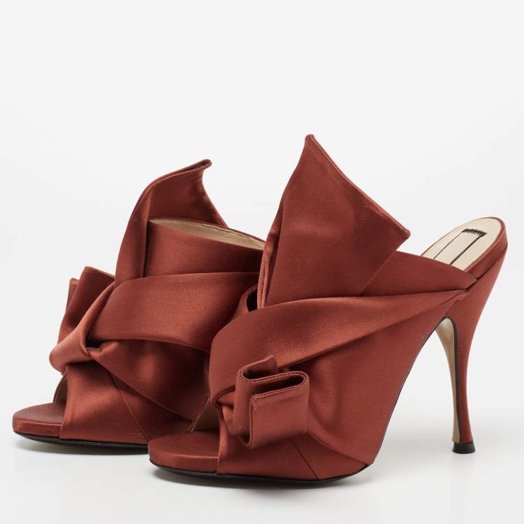 Pre Owned Nº21 Brown Satin Raso Knot Mules Size 40.5