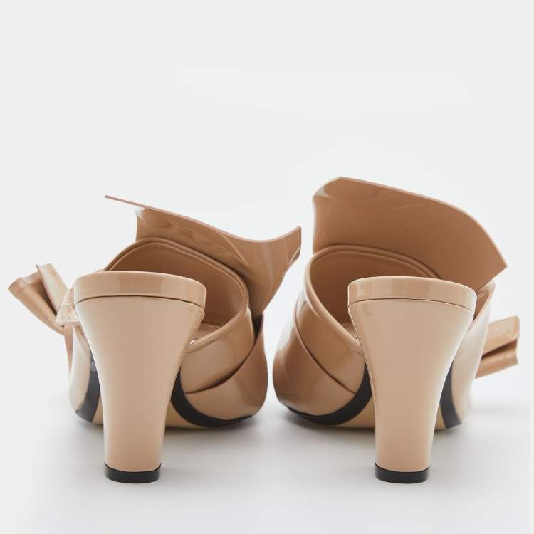 Pre Owned N21 Beige Patent Leather Raso Knot Block Heel Mules Size 38