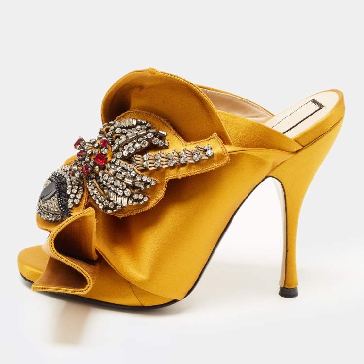 Pre Owned Nº21 Yellow Satin Crystal Knot Mules Size 38.5 