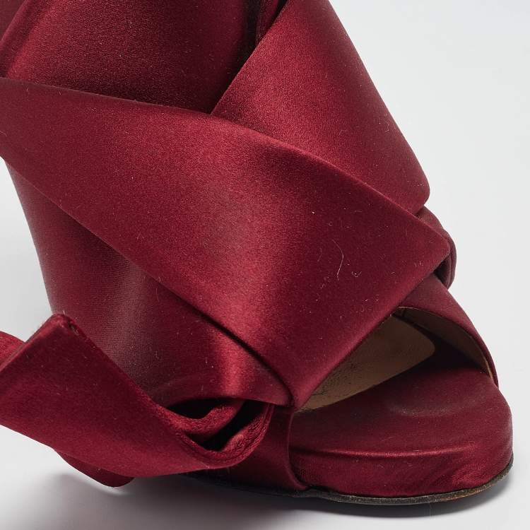 Pre Owned Nº21 Burgundy Satin Knotted Bow Mules Size 35