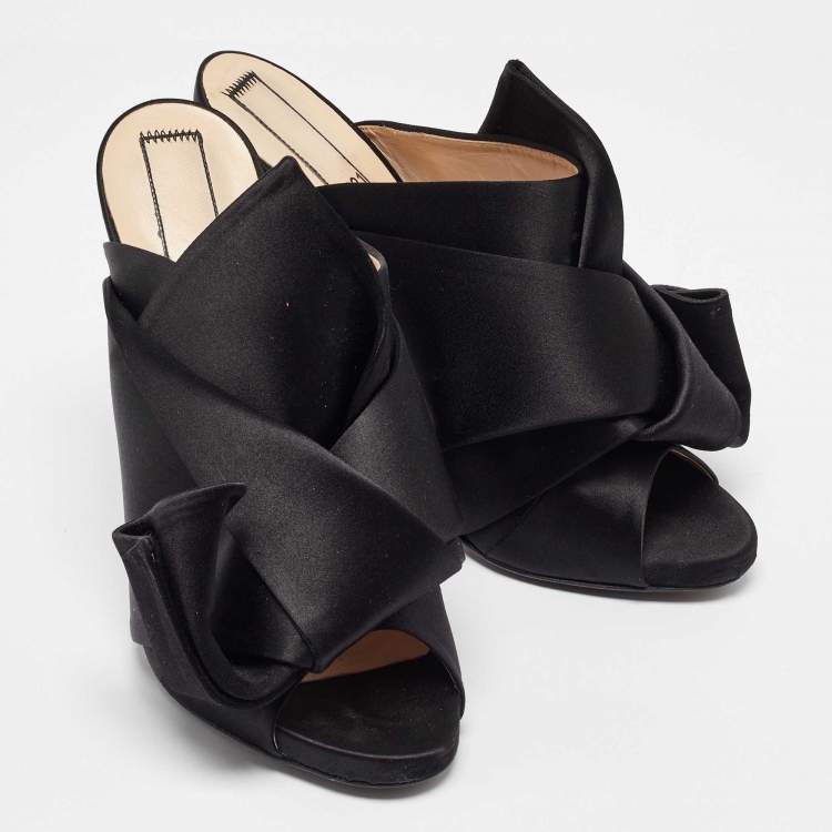 Pre Owned N21 Black Satin Raso Knot Open Toe Mules Size 40