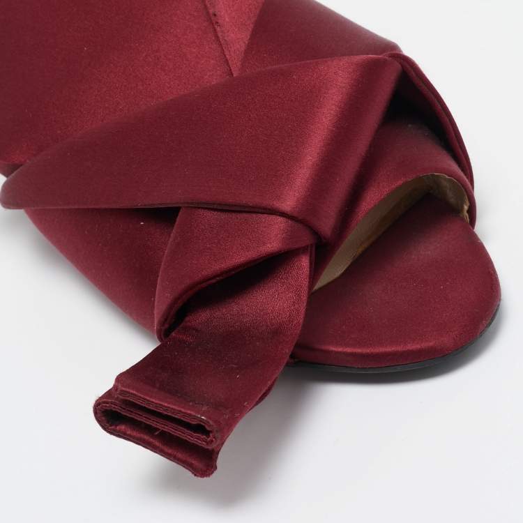 Pre Owned N°21 Burgundy Satin Knot Slide Flat Mules Size 40