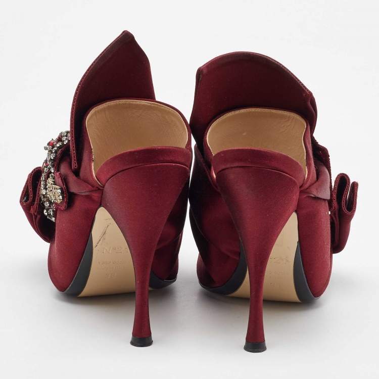 Pre Owned N21 Burgundy Satin Crystal Embellished Knot Mules Size 38