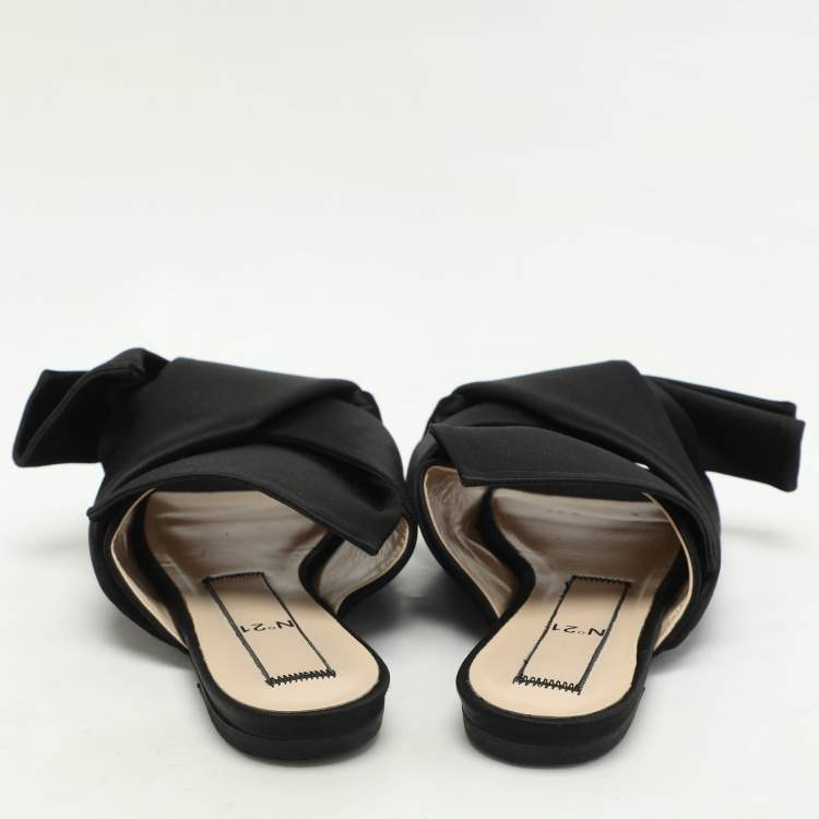 Pre Owned N°21 Black Satin Knot Flat Mules Size 38