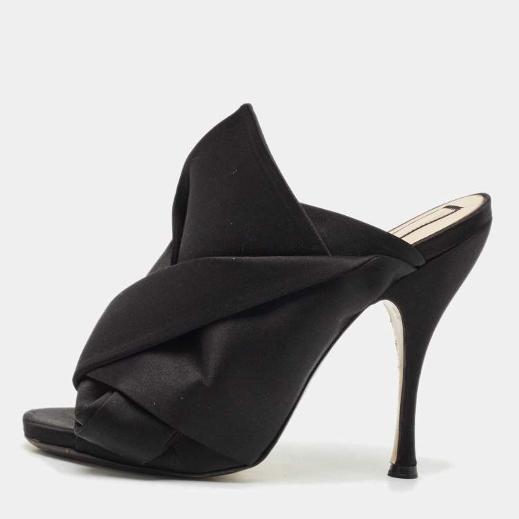 Pre Owned Nº21 Black Satin Raso Knot Peep Toe Mules Size 38.5