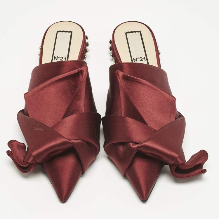 Pre Owned N21 Burgundy Satin Knot Flat Mules Size 37