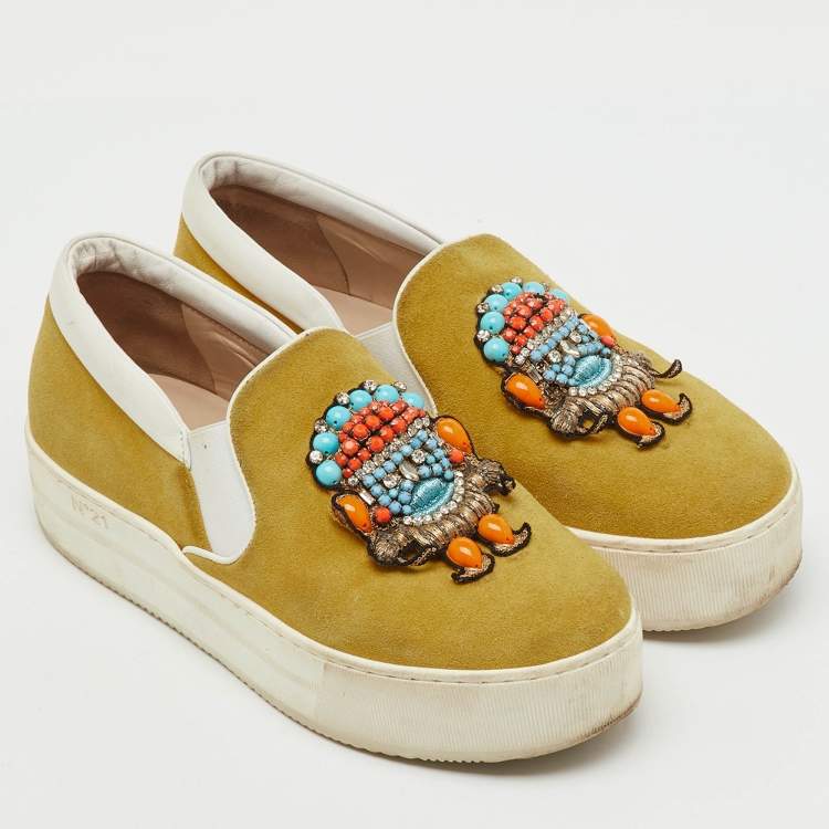 Pre Owned N°21 Yellow Suede Embellished Platform Slip On Sneakers Size 36