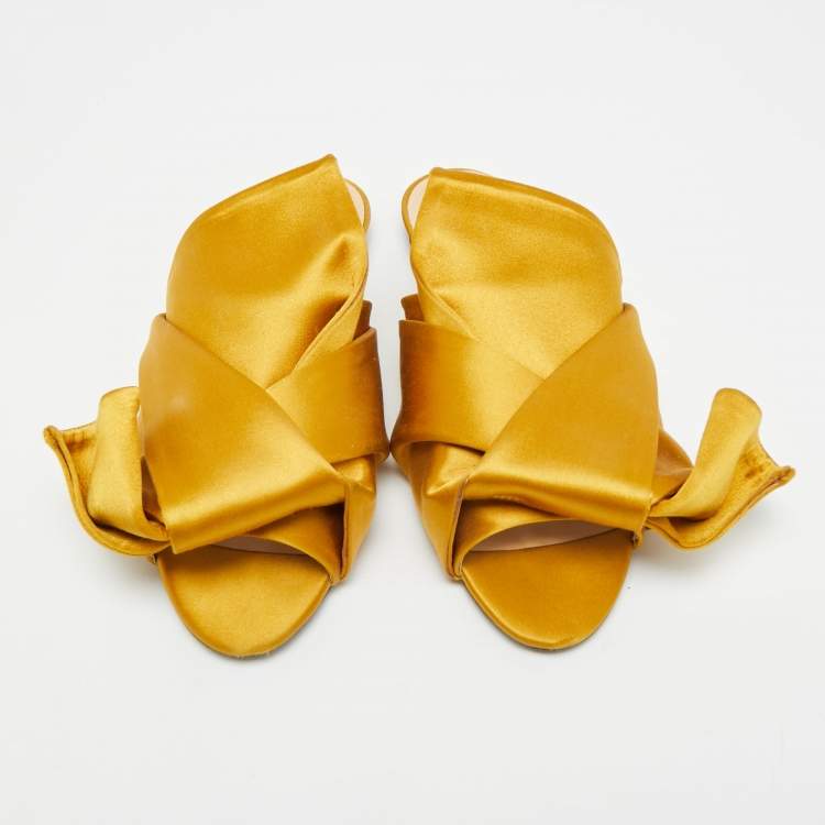 Pre Owned N°21 Raso Knot Size 36 Yellow Satin Flat Slides