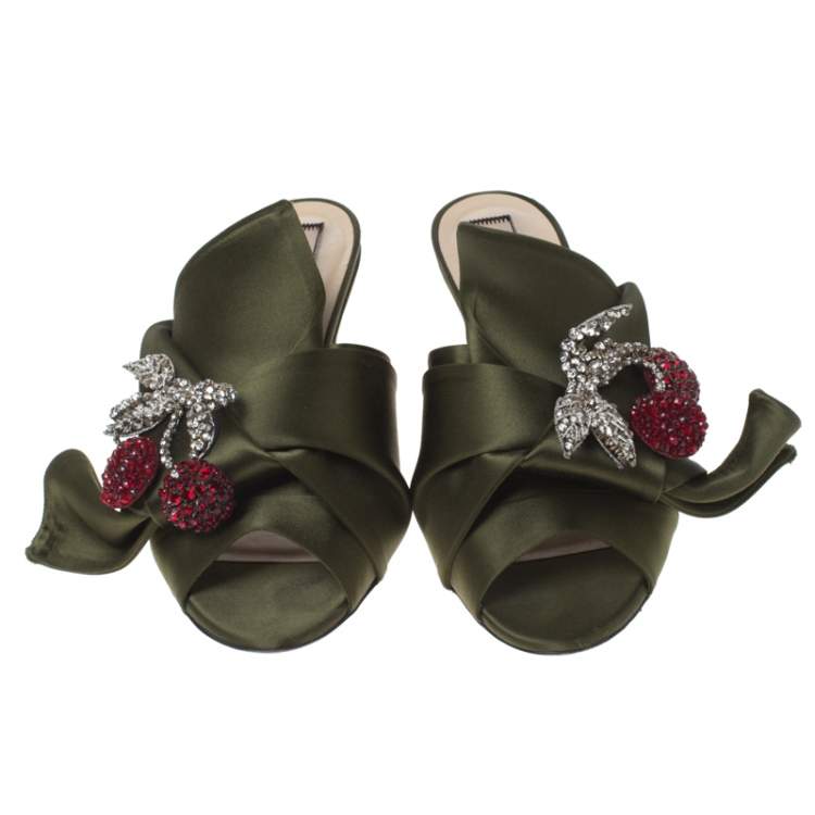 Pre Owned N21 Green Satin Crystal Star Embellished Knot Mules Size 38