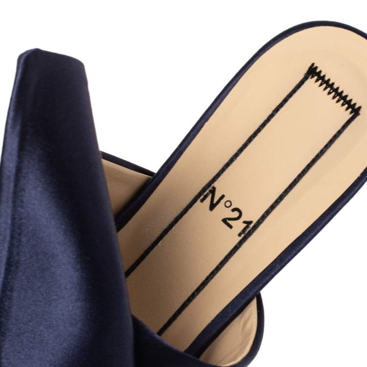 Pre Owned N°21 Blue Satin Knot Flat Mules Size 36