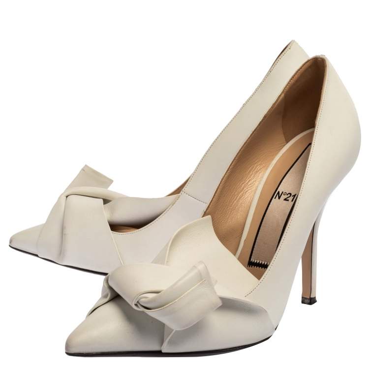 Pre Owned N21 White Leather Abstract Bow Pointed Toe Pumps Size 39