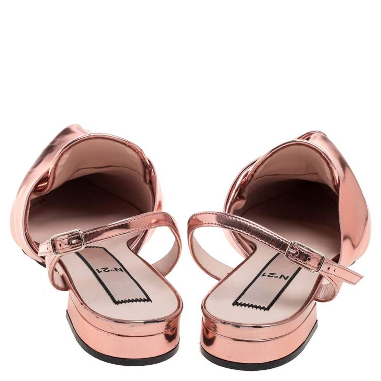 مملوكة مسبقًا N21 Metallic Bronze Leather Knotted Toe Slingback Flat Sandals Size 40