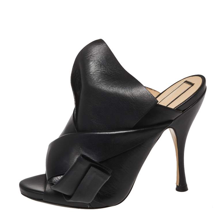 Pre Owned N21 Black Leather Ronny Pleated Mule Sandals Size 38