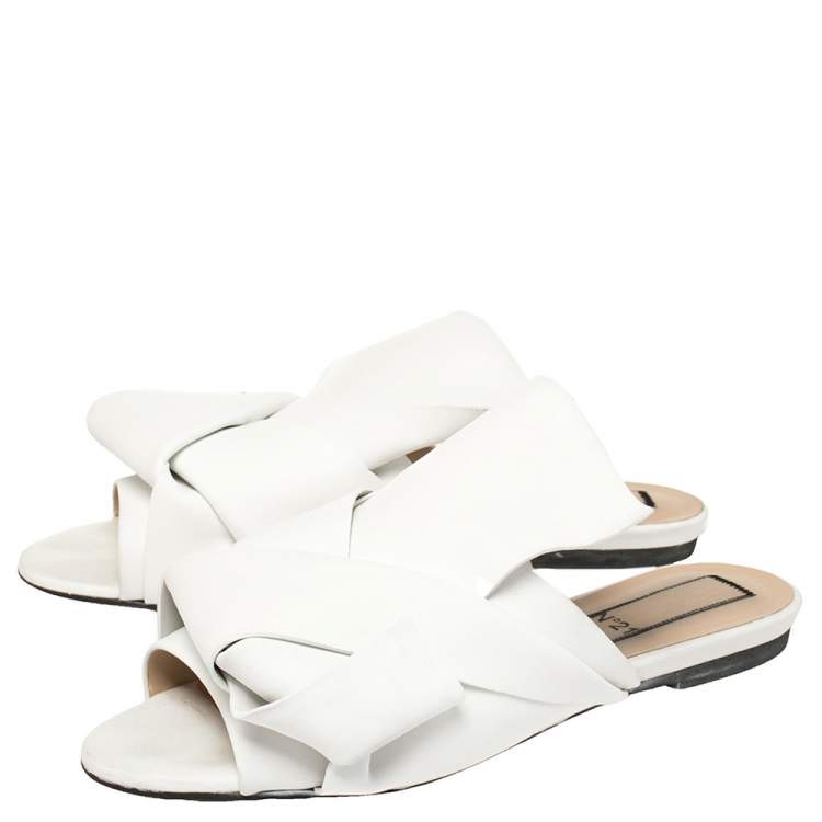 Pre Owned N21 White Leather Knot Flat Mules Size 38