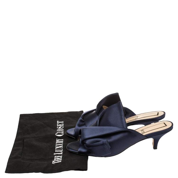 Pre Owned Nº21 Navy Blue Satin Raso Knot Peep Toe Kitten Heel Mules Size 37