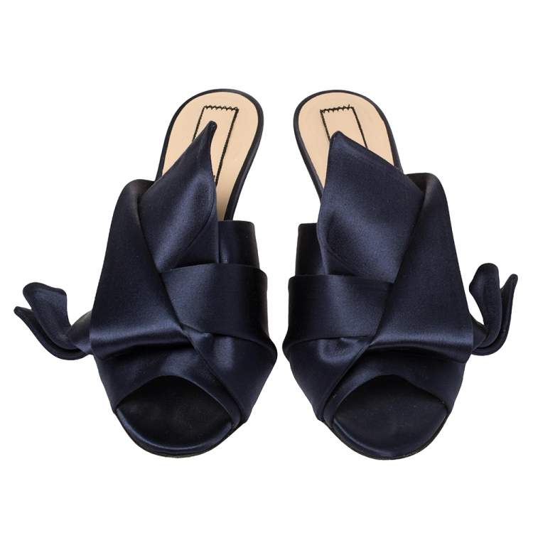 Pre Owned Nº21 Navy Blue Satin Raso Knot Peep Toe Kitten Heel Mules Size 37